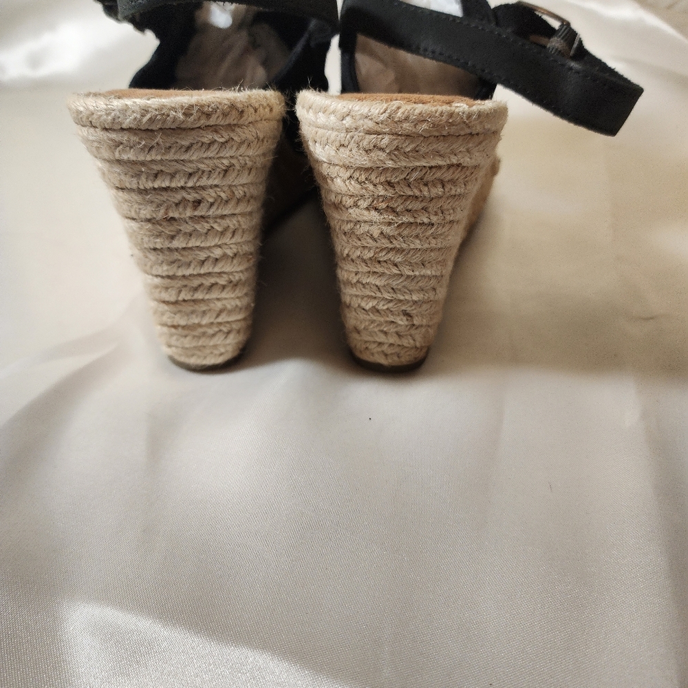 Toms Monica Black Wedge Sandals - Picture 5 of 6